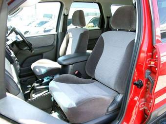 2003 Ford Escape Pics