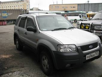 2003 Ford Escape Photos