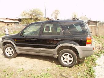 2003 Ford Escape Photos