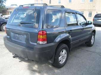 2004 Escape