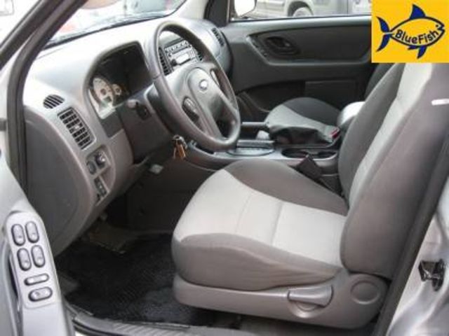 2004 Ford Escape