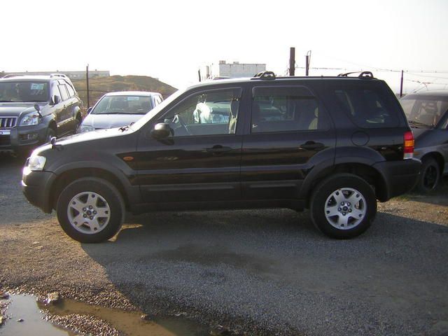 2004 Ford Escape