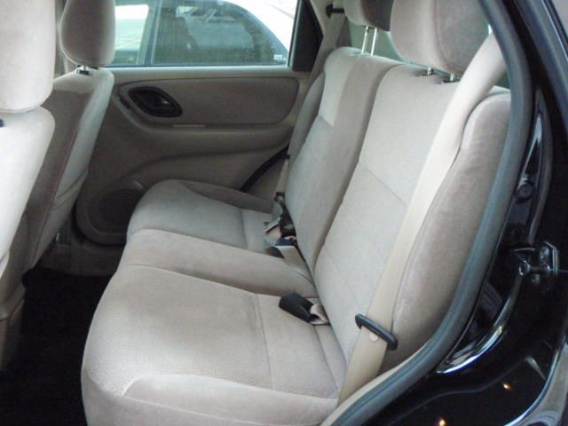 2004 Ford Escape