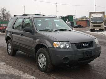 2004 Ford Escape Pictures