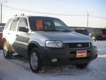 2004 Ford Escape Photos