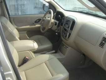 2004 Ford Escape Pictures