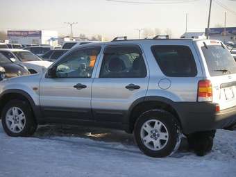 2004 Ford Escape Images