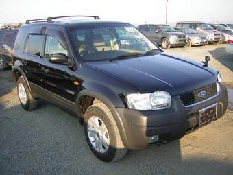 2004 Ford Escape Photos