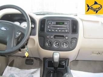 2004 Ford Escape Pictures