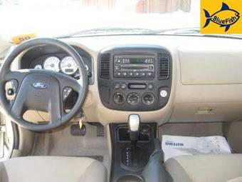 2004 Ford Escape Pictures