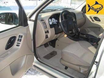 2004 Ford Escape Pictures