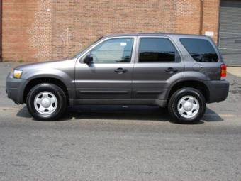 2004 Ford Escape Pictures