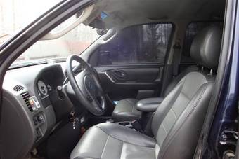 2004 Ford Escape Images