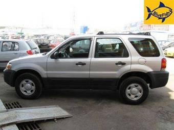 2004 Ford Escape Photos