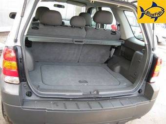 2004 Ford Escape Images