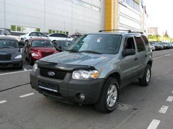 2004 Ford Escape Pictures