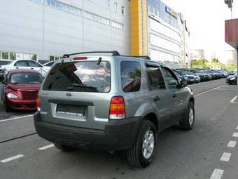 2004 Ford Escape Photos