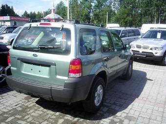 2004 Ford Escape Pictures