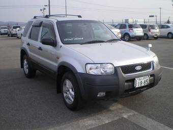 2004 Ford Escape Photos