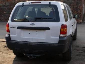 2004 Ford Escape Photos