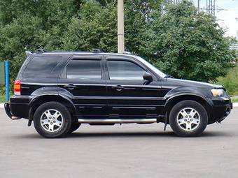 2004 Ford Escape Images