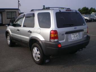 2004 Ford Escape Pictures