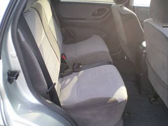 2004 Ford Escape Photos