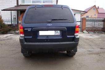 2004 Ford Escape Pictures