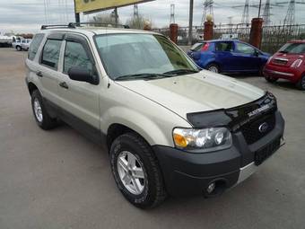 2004 Ford Escape Pictures