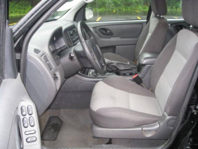 2005 Ford Escape