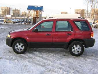 2005 Ford Escape Pics