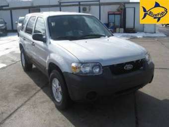 2005 Ford Escape Photos