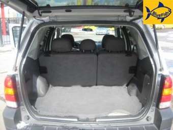 2005 Ford Escape Pics
