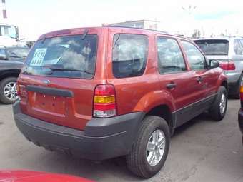 2005 Ford Escape Pictures