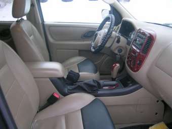 2005 Ford Escape Pictures