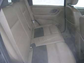 2005 Ford Escape Pictures