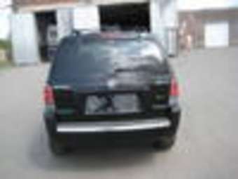 2005 Ford Escape Photos