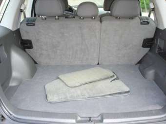 2005 Ford Escape Photos