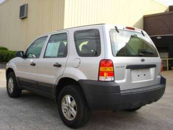 2005 Ford Escape Images