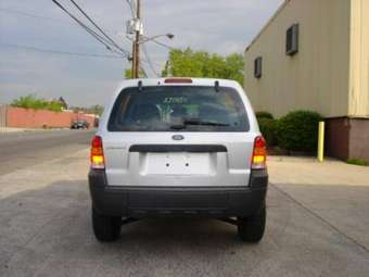 2005 Ford Escape Pictures