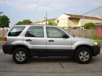 2005 Ford Escape Pictures