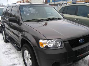 2005 Ford Escape Pictures