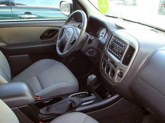 2005 Ford Escape Pics