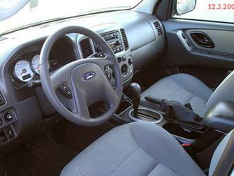 2005 Ford Escape Pictures