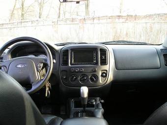 2005 Ford Escape Wallpapers