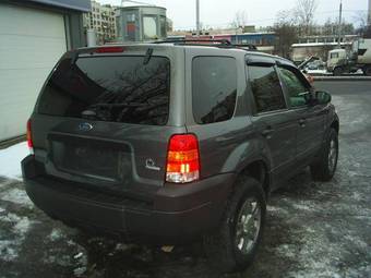 2005 Ford Escape Pictures
