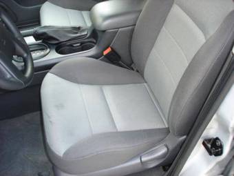 2005 Ford Escape Photos