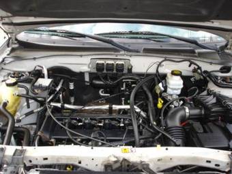 2005 Ford Escape Pictures