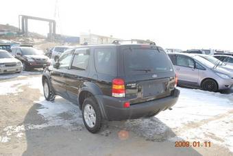 2005 Ford Escape Photos