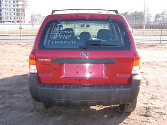 2005 Ford Escape Pictures